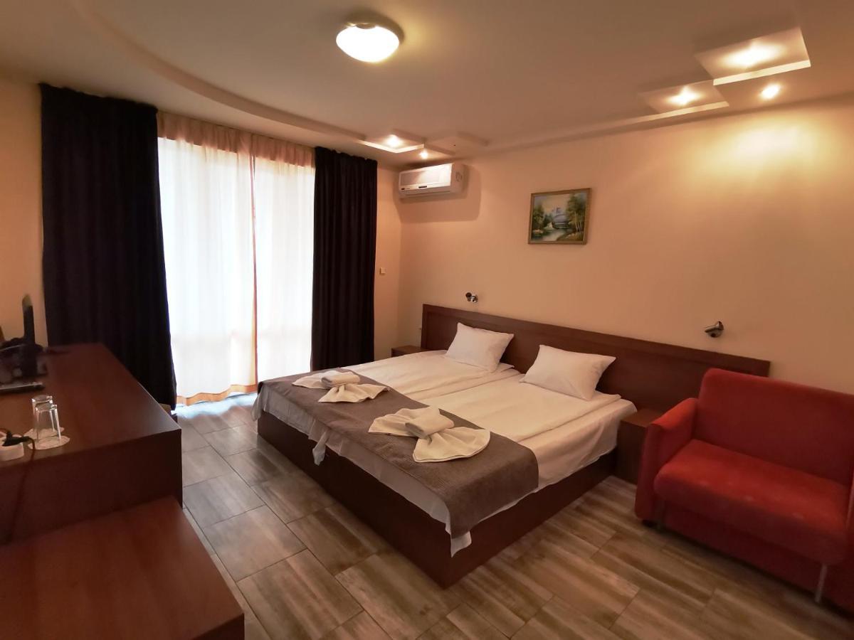 Hotel Paris Relax Zone Μπαλτσίκ Εξωτερικό φωτογραφία
