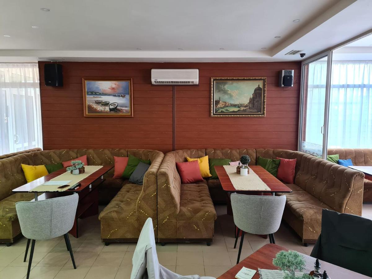 Hotel Paris Relax Zone Μπαλτσίκ Εξωτερικό φωτογραφία